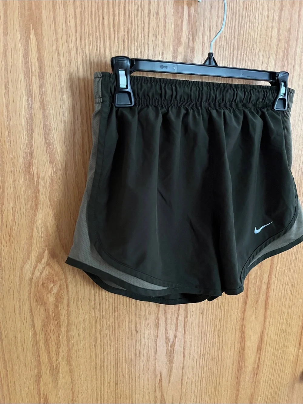 Nike women’s athletic